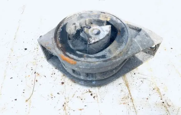 Mercedes-Benz A W168 Engine mount bracket 307255