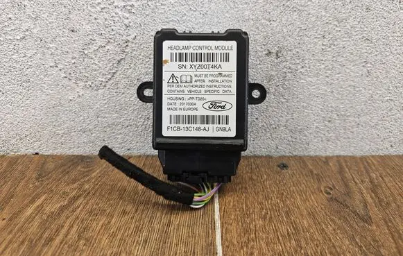 Ford Focus Xenon control unit/module F1CB-13C148-AJ XYZ00T4KA 20170304