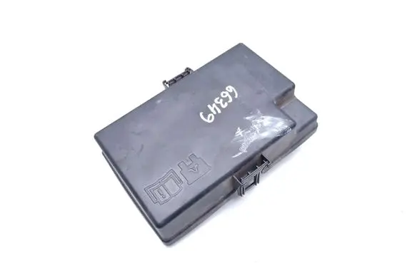 Toyota Hilux (N80, N90, N100, N110) Fuse box cover 6C1T14A076C