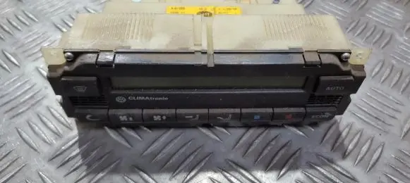 Volkswagen PASSAT B5 Climate control unit 3b2907044a 5hb007617-03