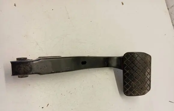 Volkswagen Transporter - Caravelle T5 Brake pedal 7H1723143 3410