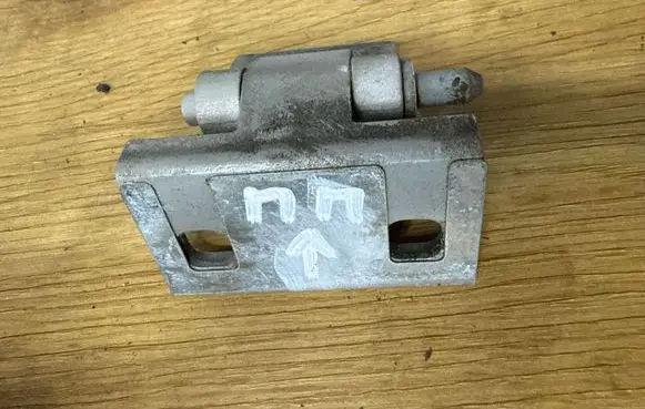 Volvo V70 Front door upper hinge 