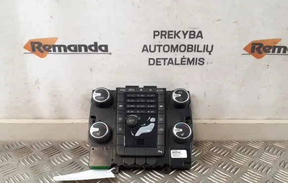 Volvo V70 Climate control unit 31324827