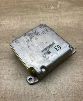 Toyota Prius (XW20) Airbag control unit/module 8917047390 1523006951