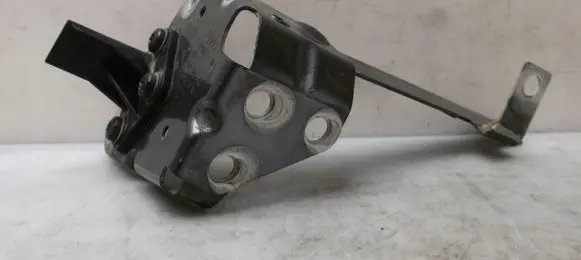 Audi R8 42 Fender mounting bracket 420806420