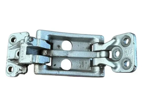 Volkswagen Crafter Rear door lower hinge 