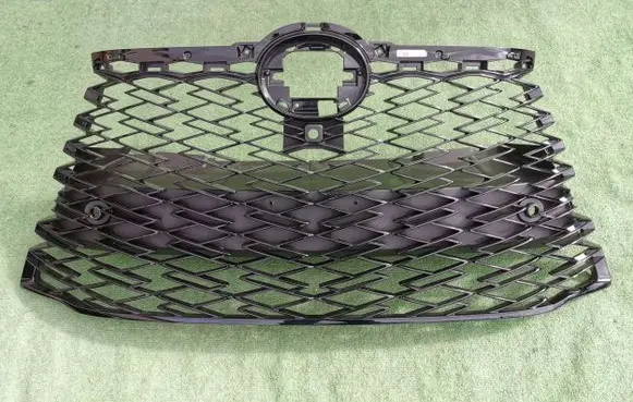 Lexus RX 450H Front bumper upper radiator grill 53101