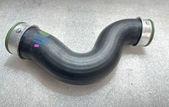 Volkswagen PASSAT B6 Intercooler hose/pipe 3C0145832G