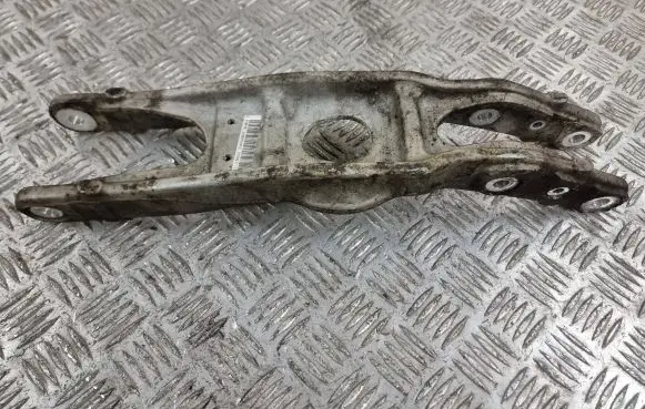 Mercedes-Benz C W205 Rear upper control arm/wishbone A2053300