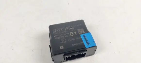 Suzuki Swift IV Parking PDC control unit/module 3F11070T04