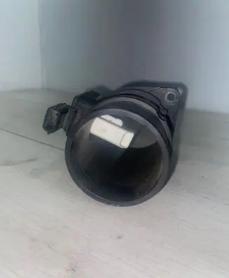 Renault Laguna III Mass air flow meter 8200682558 5WK97021 022040384