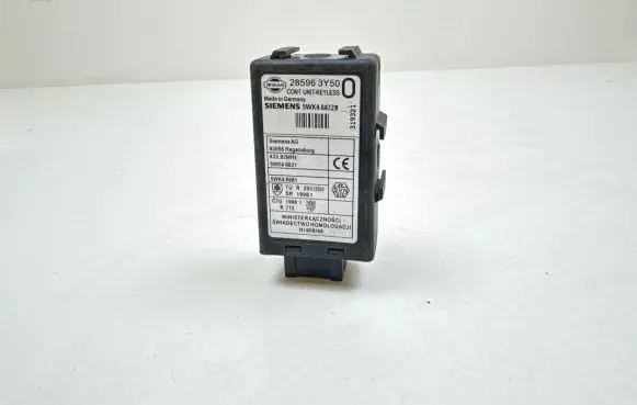Nissan X-Trail T30 Door central lock control unit/module 285963Y50 5WK48821 5WK46472B