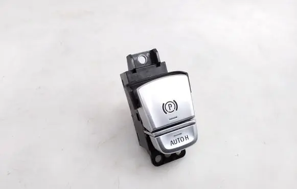 BMW 7 G11 G12 Hand parking brake switch 6847013