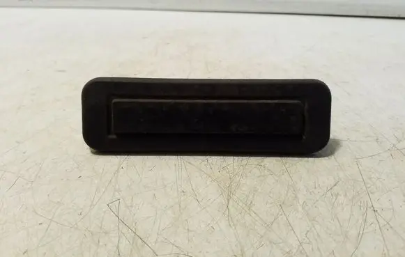Jeep Renegade Tailgate opening switch 52030365