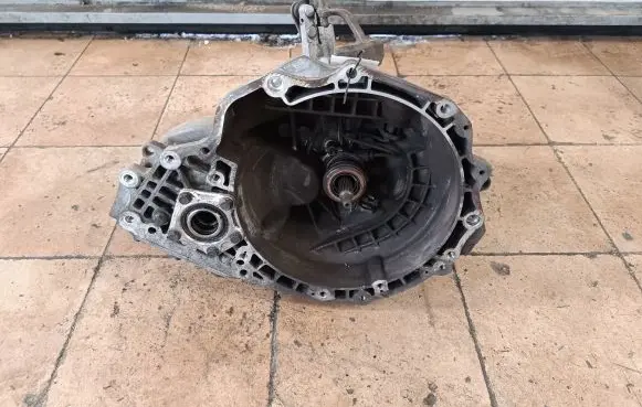 Opel Zafira C Manual 5 speed gearbox
