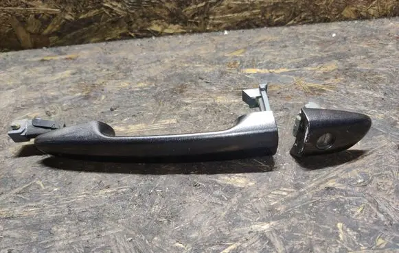 Mazda 3 II Front door exterior handle