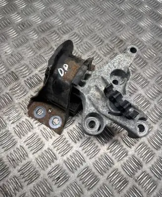Renault Captur Engine mount bracket 112103095R