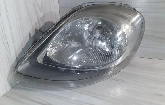 Renault Trafic II (X83) Headlight/headlamp 7700311371