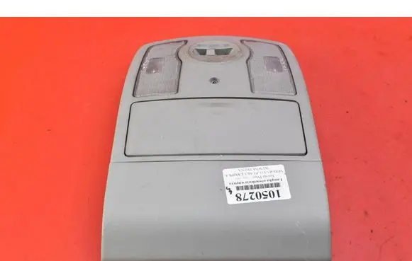 Toyota Prius+ (ZVW40) Boot/trunk interior light 1D111103G