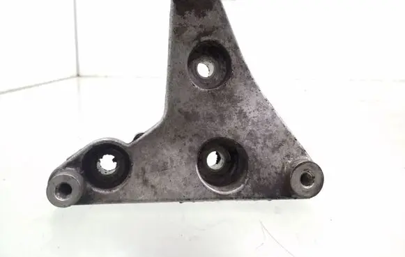 Opel Astra G A/C compressor mount bracket 