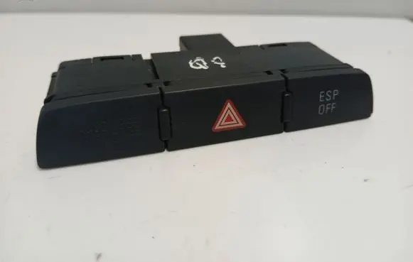 Audi Q7 4L Hazard light switch 4L2927137A