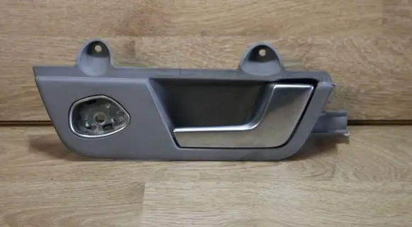 Audi A4 S4 B7 8E 8H Rear door interior handle 8E0839020