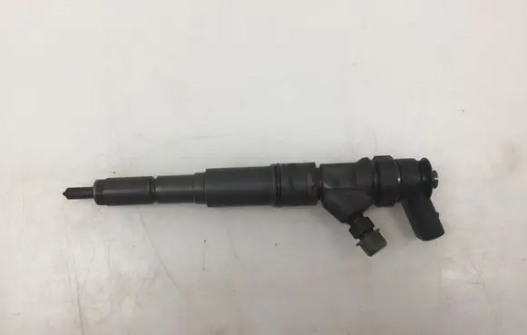 Fuel injector