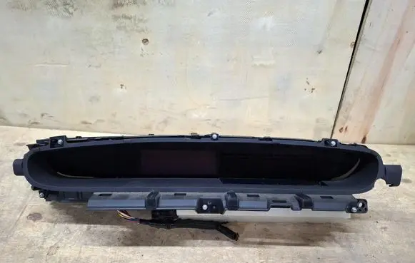 Toyota Prius (XW30) Speedometer (instrument cluster) 8380047620