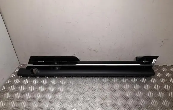 Mazda MX-30 Dash center air vent grill DN4E55311
