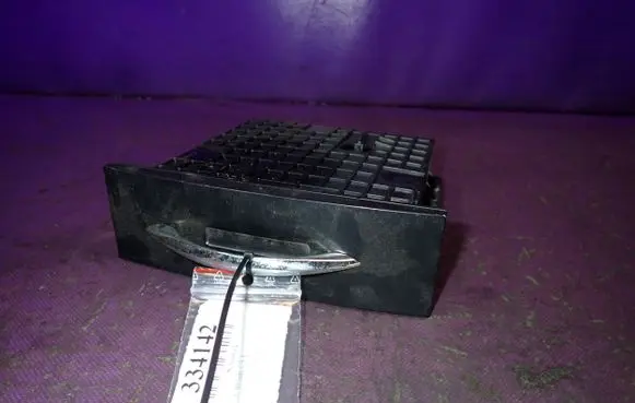 Citroen C3 Glove box 9645606377