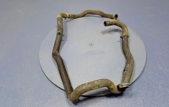 Ford Mustang I Engine coolant pipe/hose LJ938D036BD