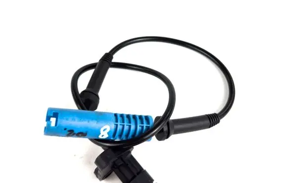 BMW 5 E39 ABS brake wheel speed sensor 8366235