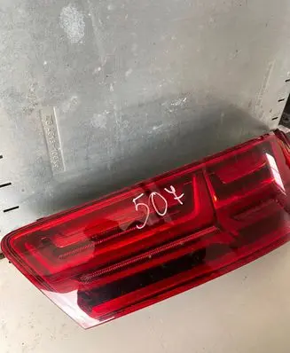 Audi Q7 4M Tailgate rear/tail lights 4M0945094C 20900201 AU736E