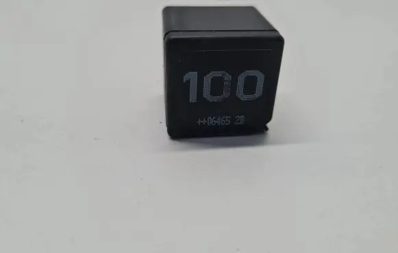 Volkswagen Transporter - Caravelle T5 Other relay 7M0951253A 95VW10K705CA V23136J6X45