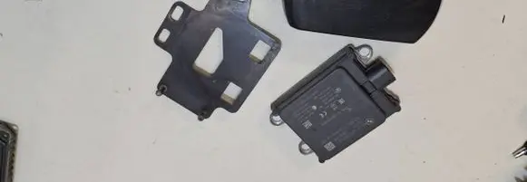 BMW 5 G30 G31 G38 Distronic sensor radar 6753801