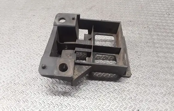 Volkswagen Crafter Front bumper mounting bracket A9068850263