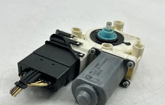 Volkswagen Tiguan Rear door window regulator motor 962625100 7746020000 23088330
