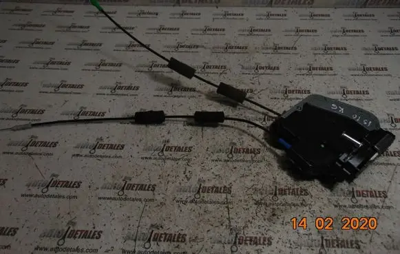 Lexus IS 220D-250-350 Rear door lock 9E2914