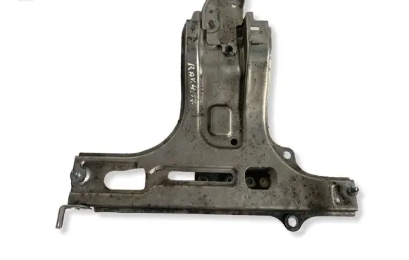 Toyota RAV 4 (XA40) Battery tray 