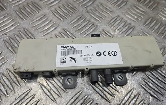 BMW 5 E39 Aerial antenna amplifier 21367510
