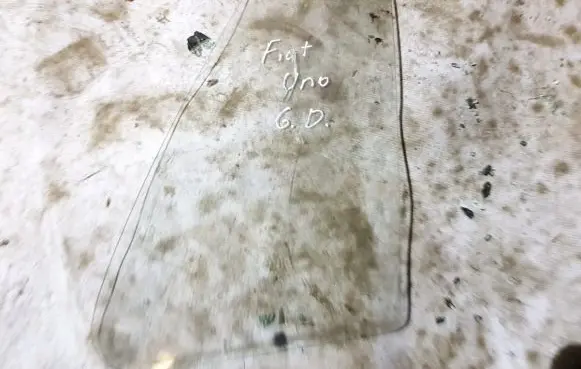 Fiat Uno Rear side window