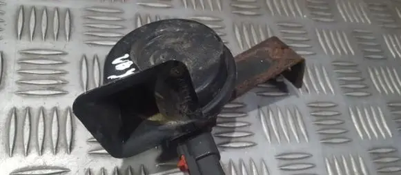 Dodge Caravan Horn signal E9011157