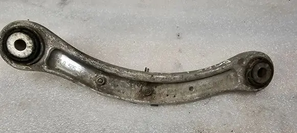 Rear control arm