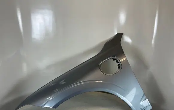 Volvo XC60 Fender end trim 