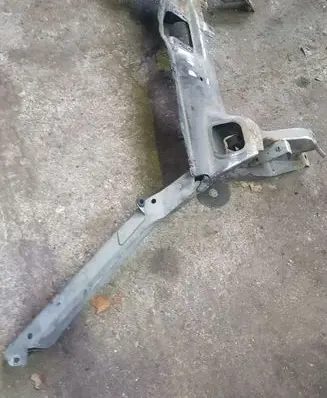 Mercedes-Benz Vaneo W414 Top upper radiator support slam panel