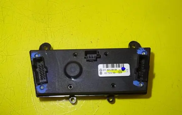 Mercedes-Benz E W211 Other control units/modules 2118216858