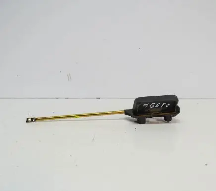 Volkswagen Caddy Rear door interior handle 7H0843641A