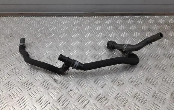 Audi A8 S8 D4 4H Engine coolant pipe/hose 4H0819373L