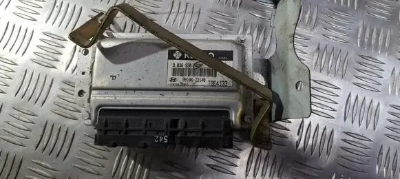 Hyundai Getz Engine control unit/module 9030930542f 3910622140