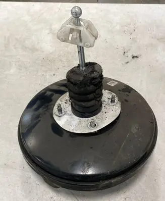 Audi A3 S3 8P Brake booster 0204051358 1K1614105AQ